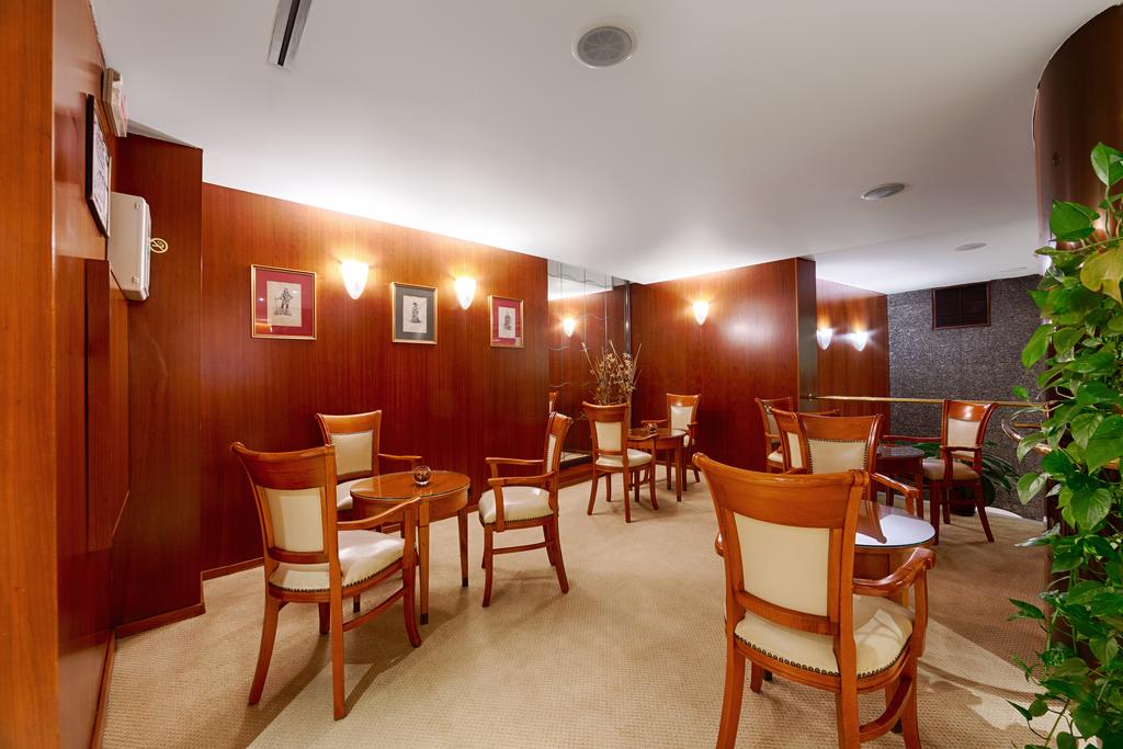 Hotel Duke Romana