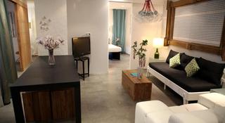 Hotel Ab Design Suites
