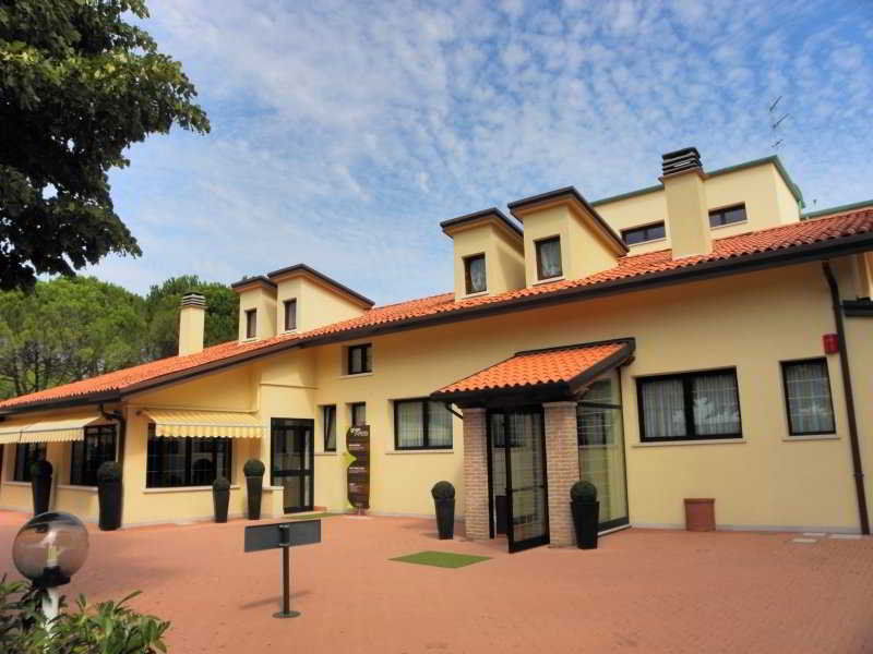 Hotel Green Garden Resort