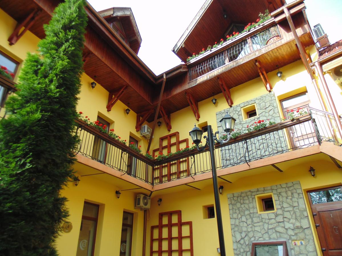 Hotel Curtea Brasoveana