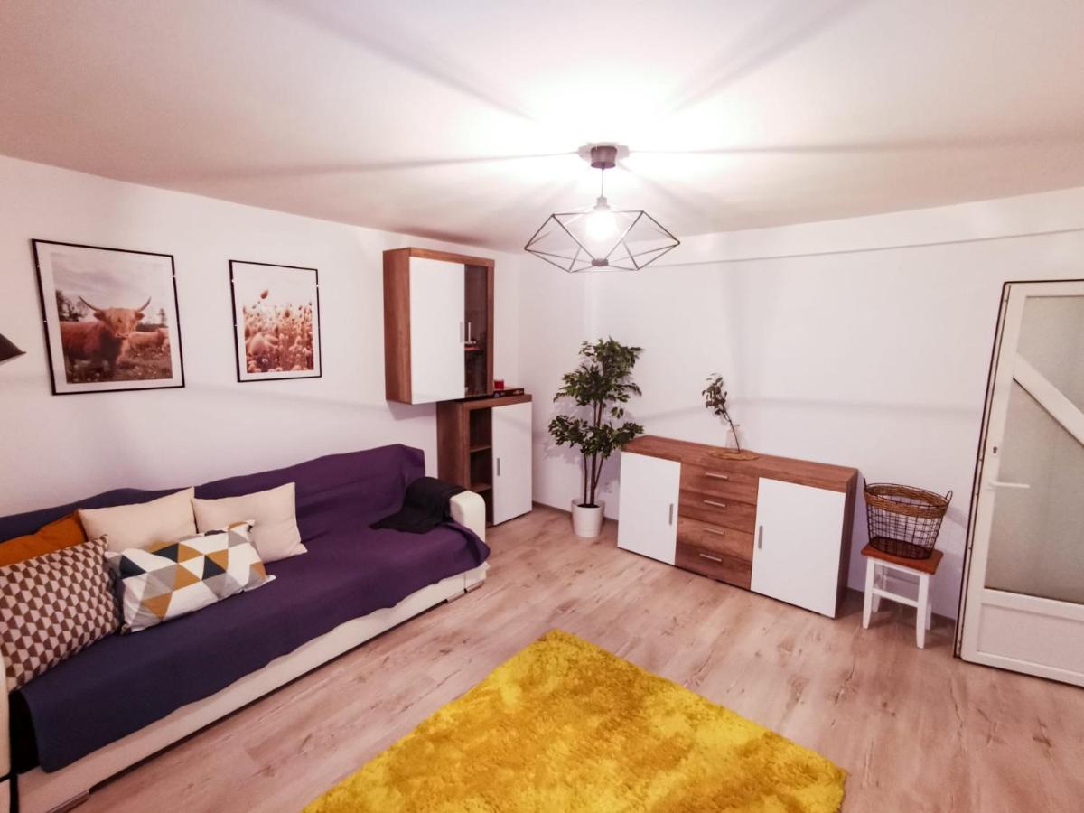 Hotel 105500 Apartment