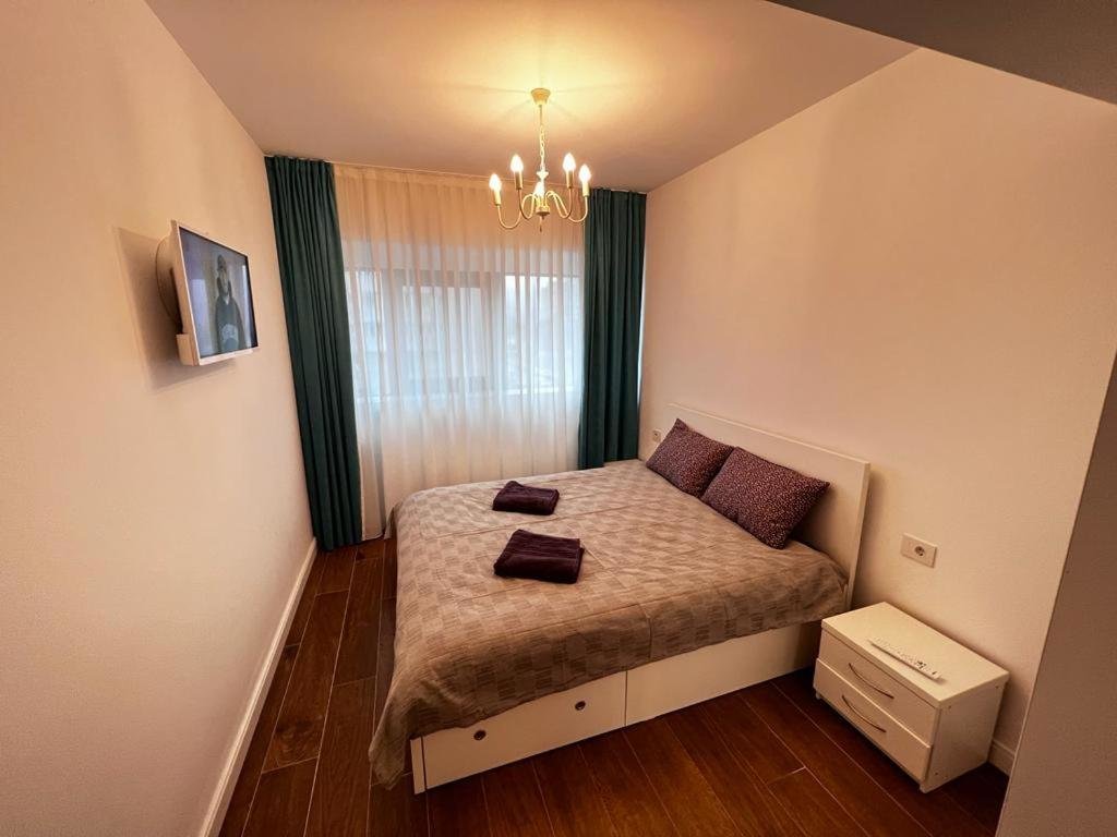 Hotel 2 Rooms Apartment Airy & Bright Palas Joy