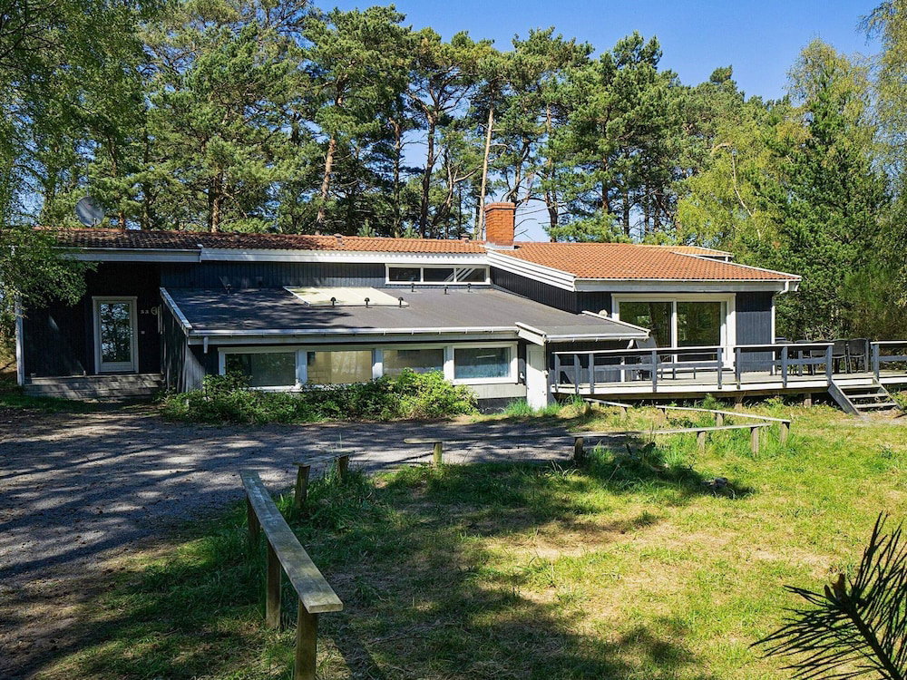 Hotel 14 Person Holiday Home In Nexo