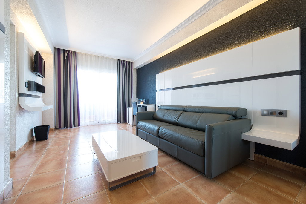 dal travel Salles Marina Portals