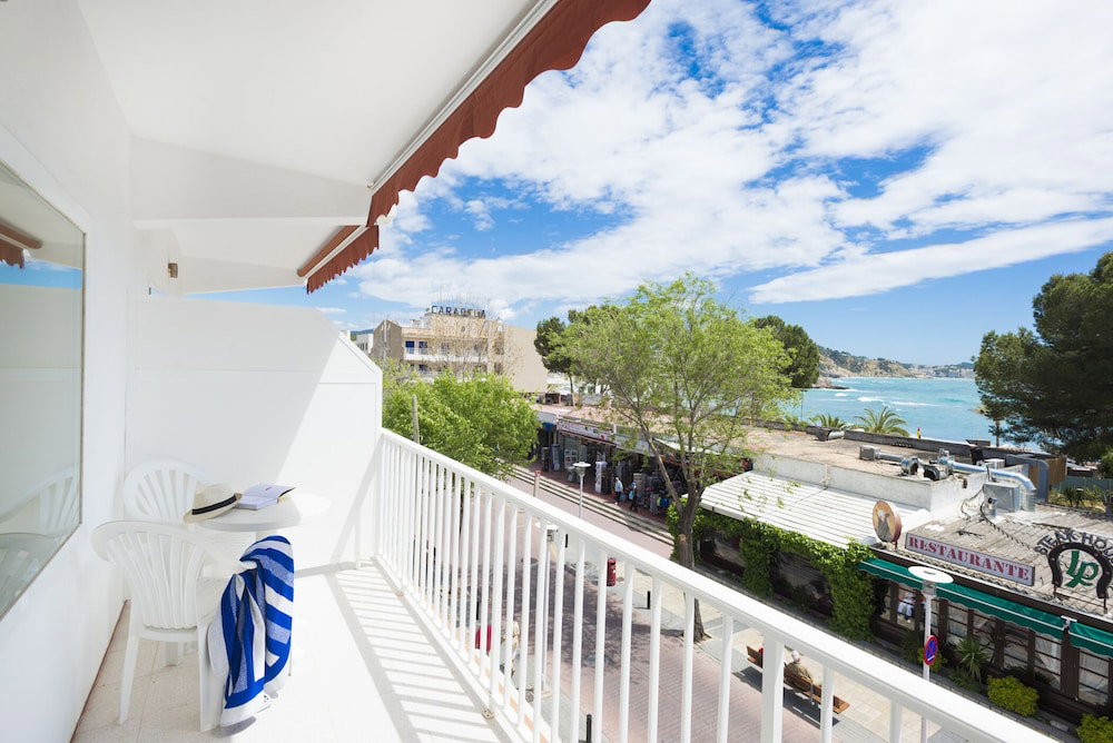 dal travel Hostal Neptuno