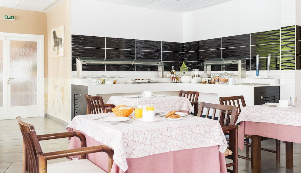 dal travel Hostal Neptuno