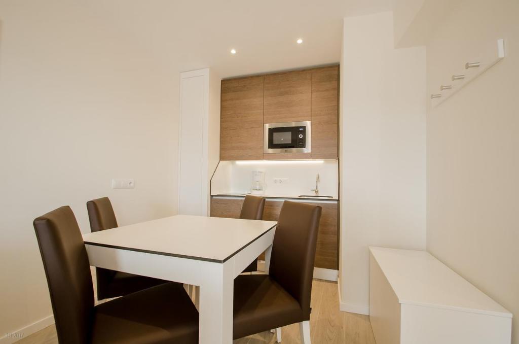 dal travel Ponent Apartments