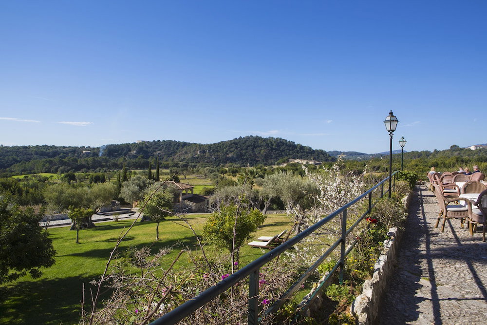 Hotel Rural Monnaber Nou & Spa