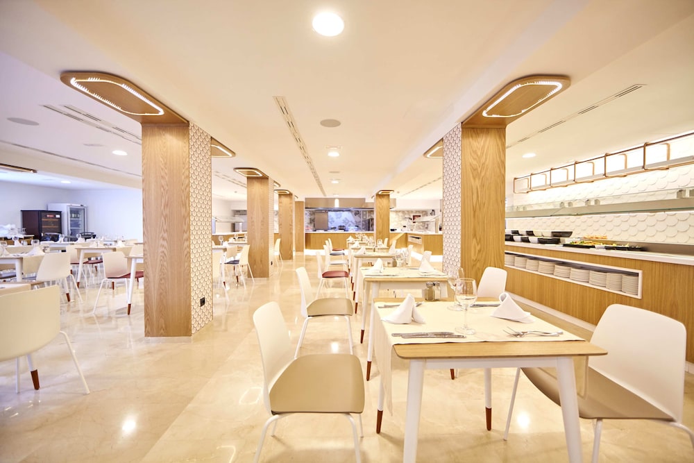 Mll Mediterranean Bay Hotel - Adults Only