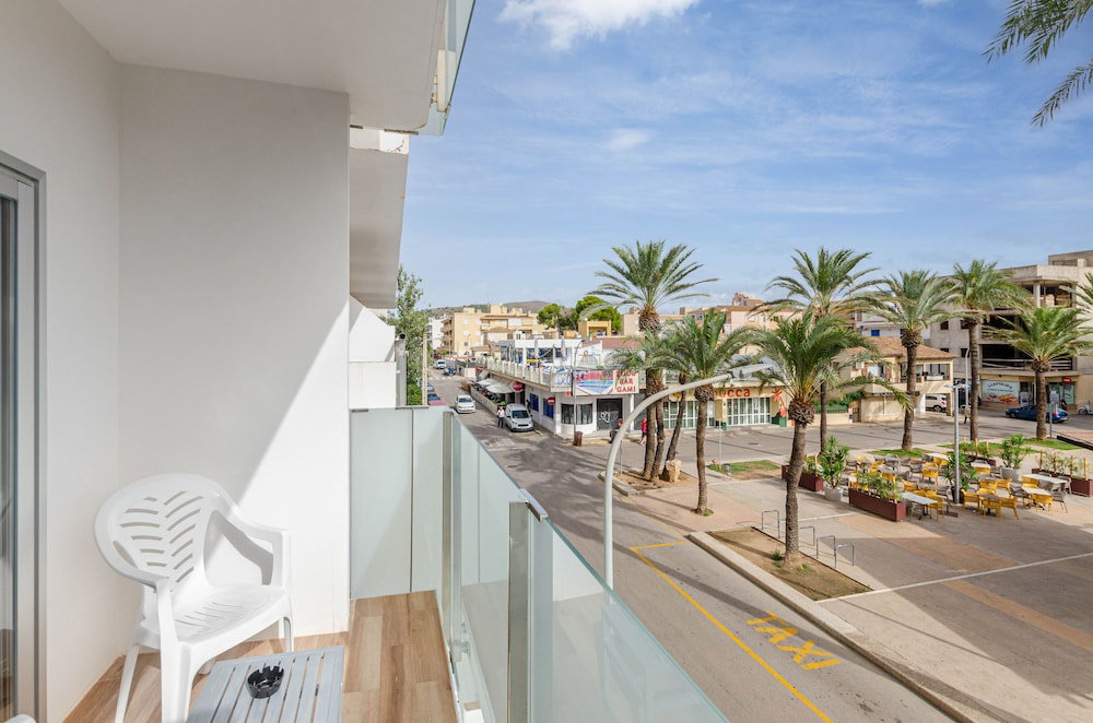dal travel Hostal Gami