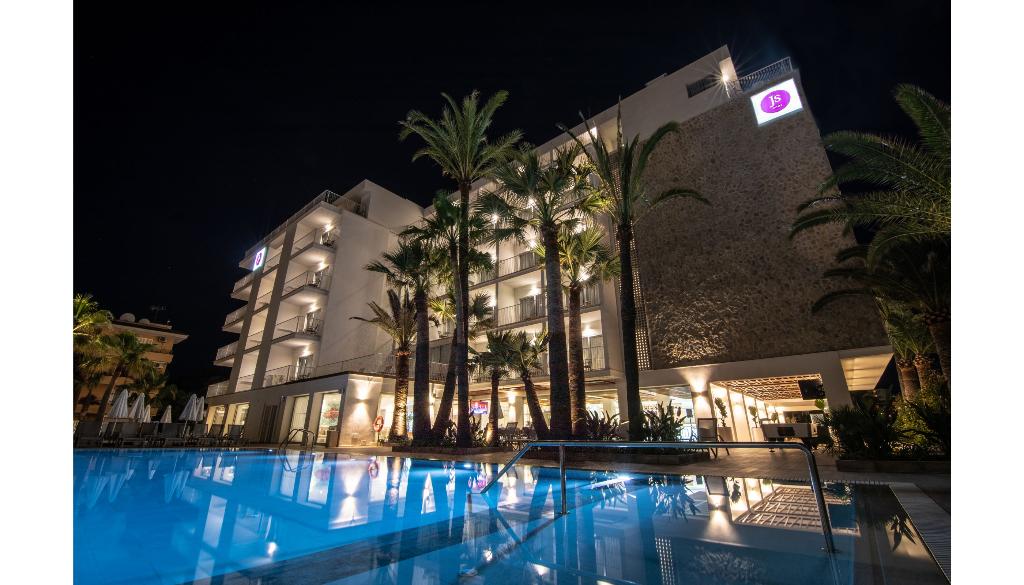 dal travel Hotel Js Yate