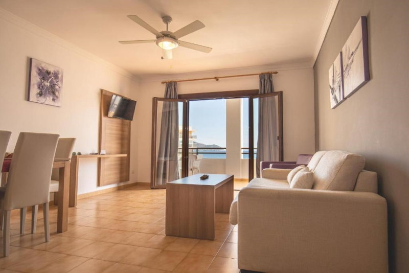 dal travel Apartamentos Midas