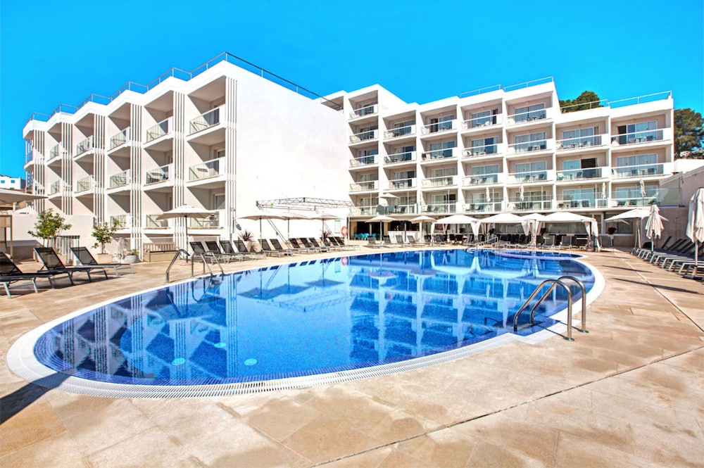 Aparthotel Y Hotel Paguera Beach