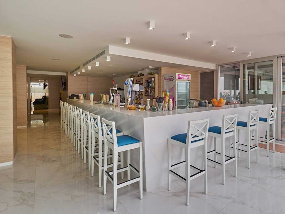 dal travel Aparthotel Y Hotel Paguera Beach