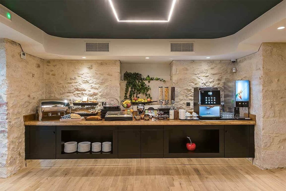Artion City Boutique Hotel