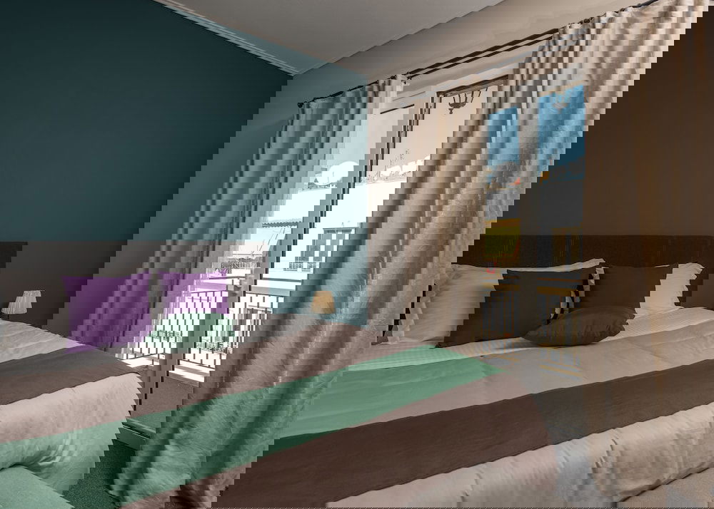 Hotel Connect Suites