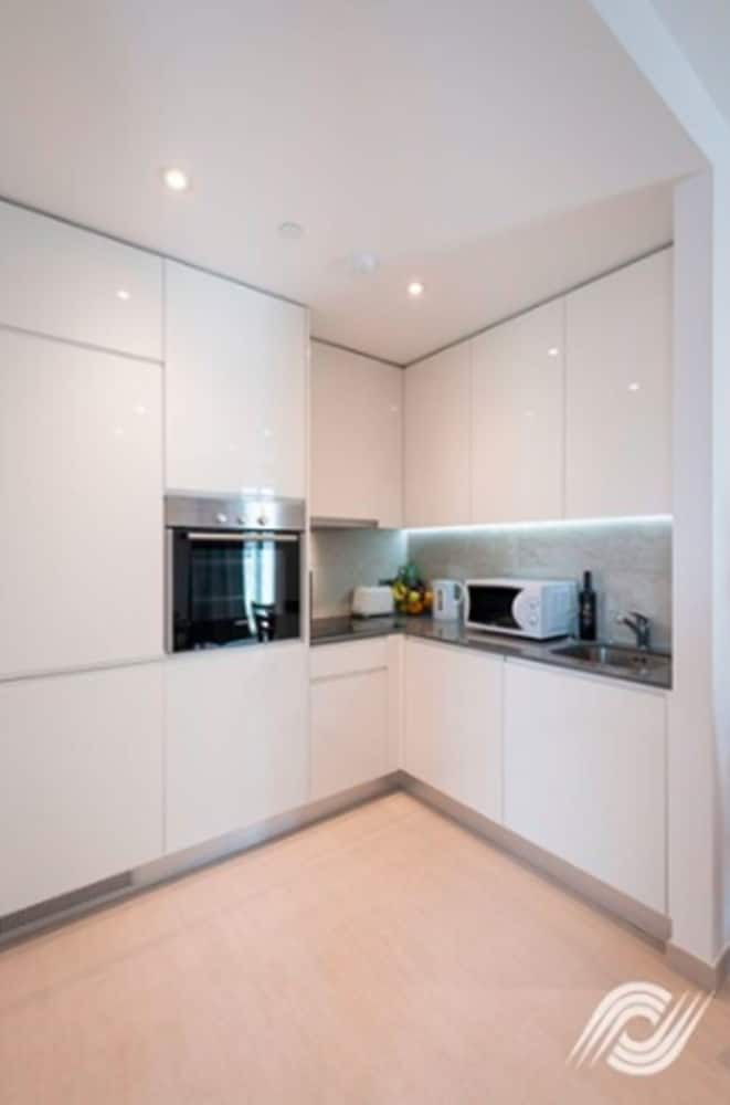 Hotel Bentley Holiday Apartments - West One