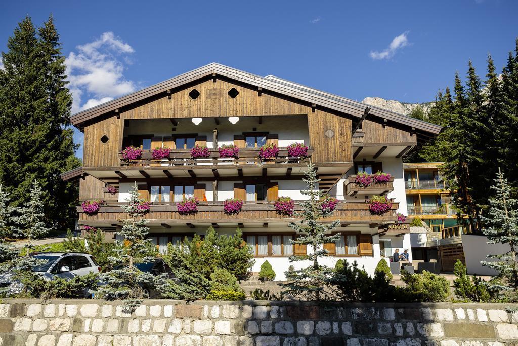 Lajadira Hotel & Spa