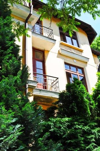 L'Opera Guest House