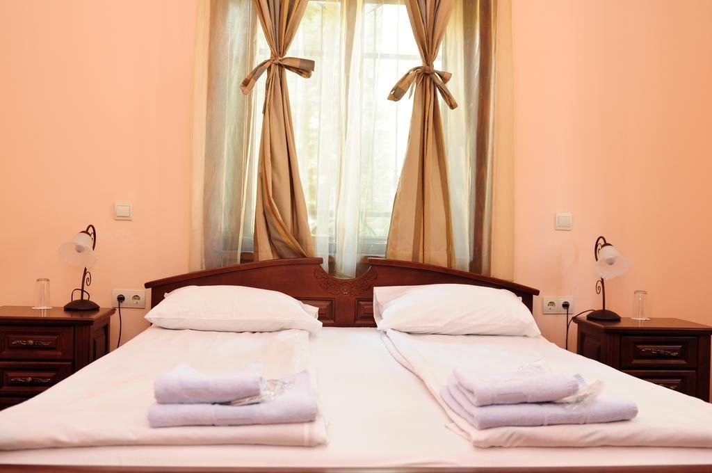 L'Opera Guest House