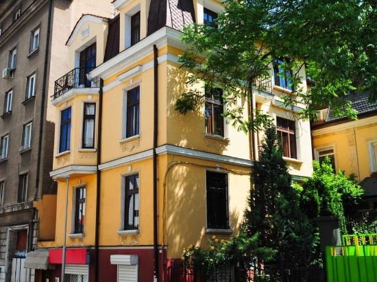 L'Opera Guest House