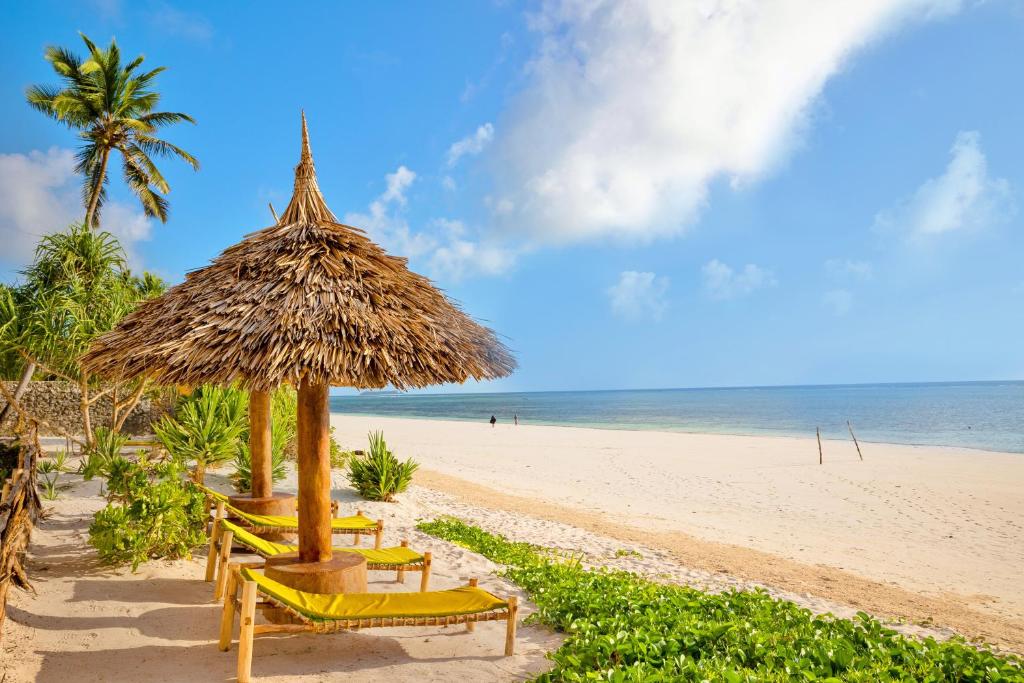Ahg Sun Bay Mlilile Beach Hotel