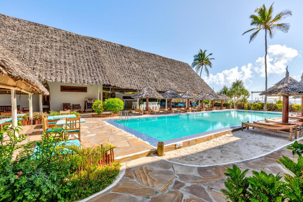 Ahg Sun Bay Mlilile Beach Hotel