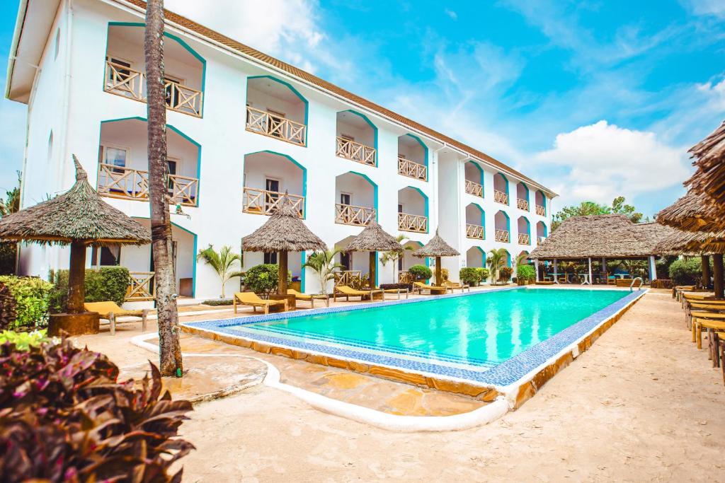 Ahg Sun Bay Mlilile Beach Hotel