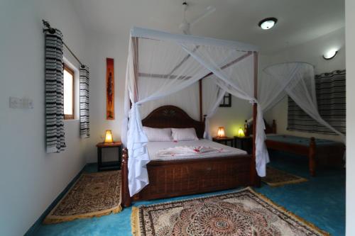 Salama And Mbuyuni Bungalows