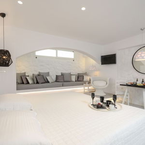 Sejur Naxos Evilion Luxury Apartments And Suites vacanta Naxos