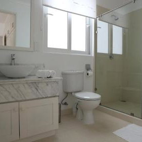 Hotel Blanc Villa cazare Victoria