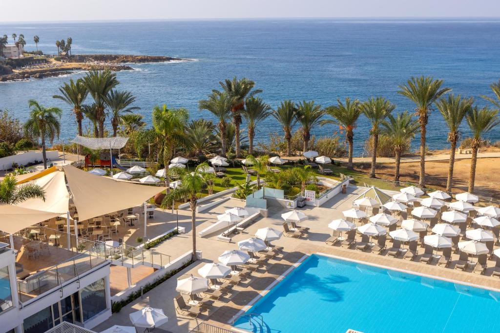 Hotel Queen'S Bay Hotel