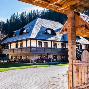 Hotel Pensiunea La Moara cazare Fundu Moldovei