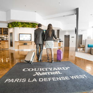 Sejur Courtyard Paris La Defense West - Colombes vacanta Paris