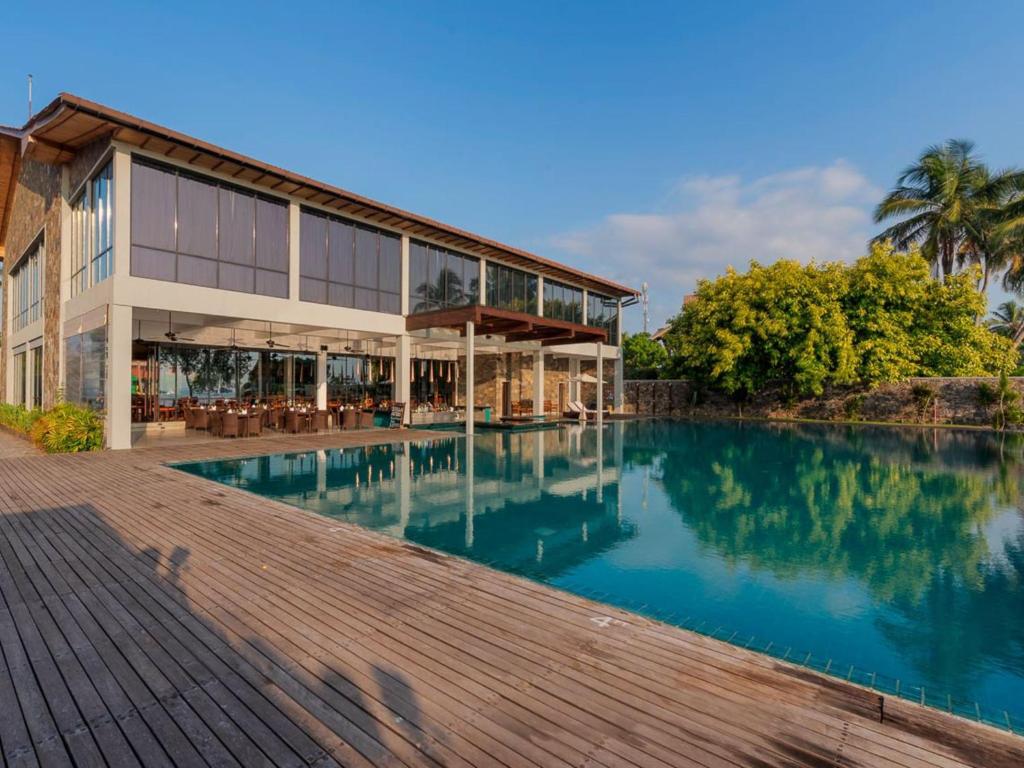 Hotel Regenta Arie Lagoon Negombo