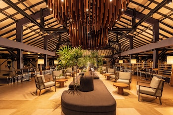 Club Hotel Dolphin