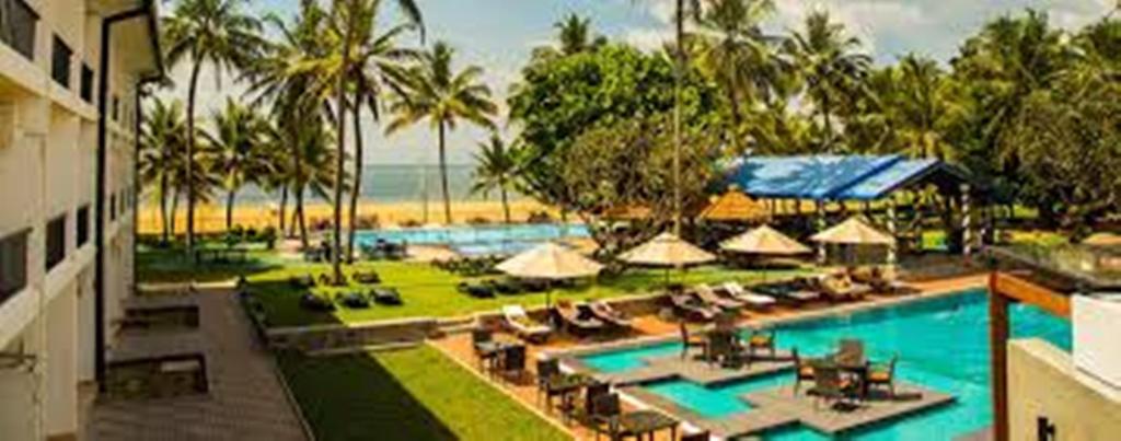 Camelot Beach Hotel