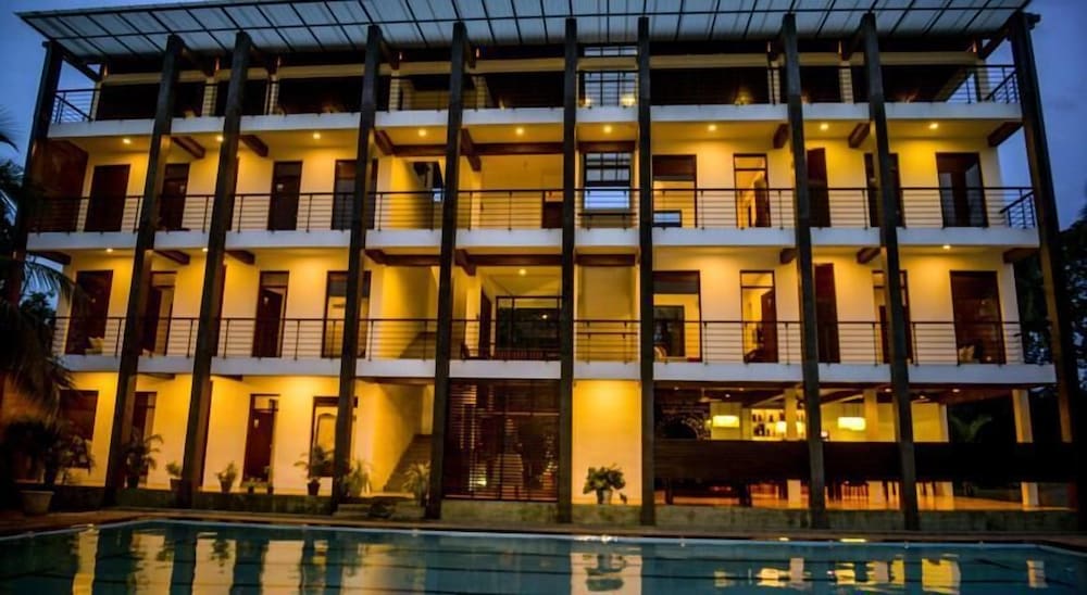 Olanro Hotel