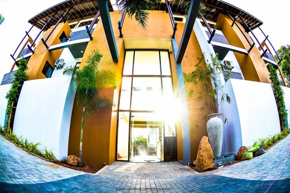 Olanro Hotel