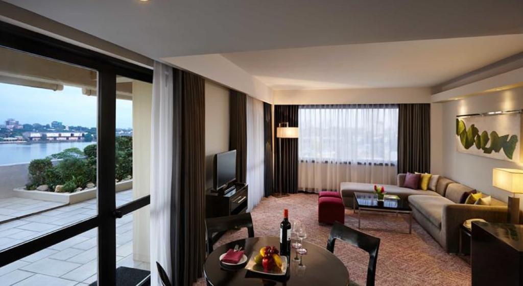 Cinnamon Lakeside Colombo