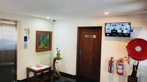 Hotel The Den 23 cazare Colombo