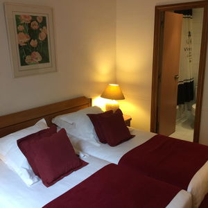 Sejur Hotel Royal Elysées vacanta Paris