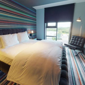 Sejur Village Hotel London Watford vacanta Londra