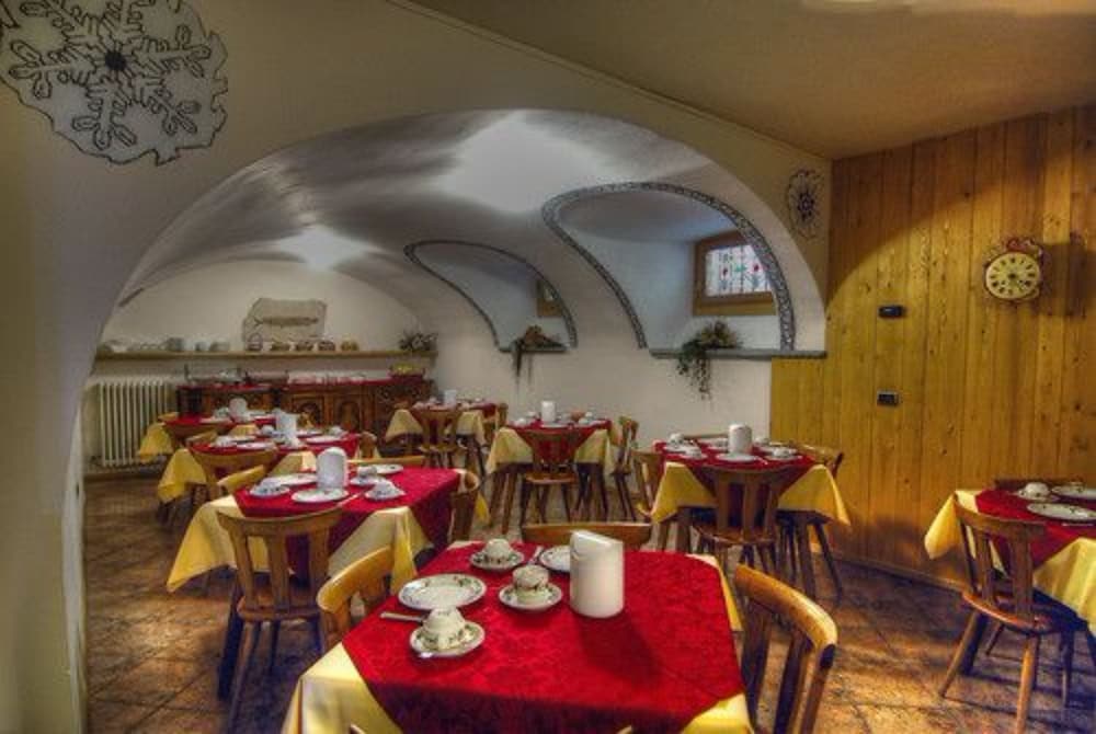 Meuble Della Contea