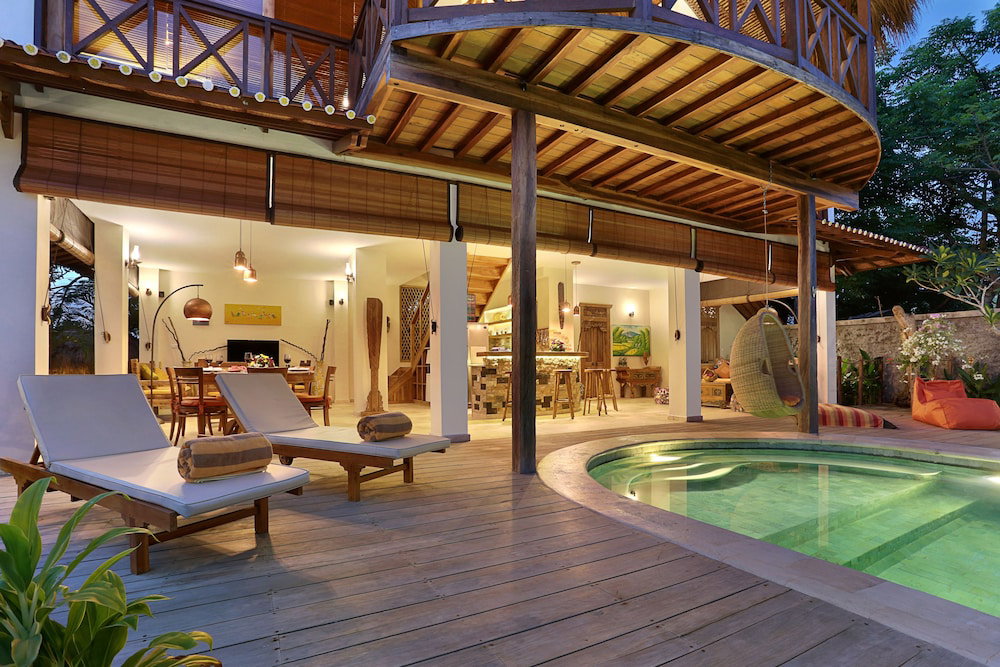 Hotel Breezy Point Villas