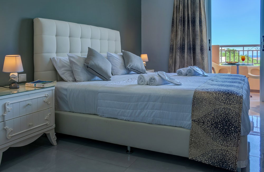 Pantheon Hotel, Zante