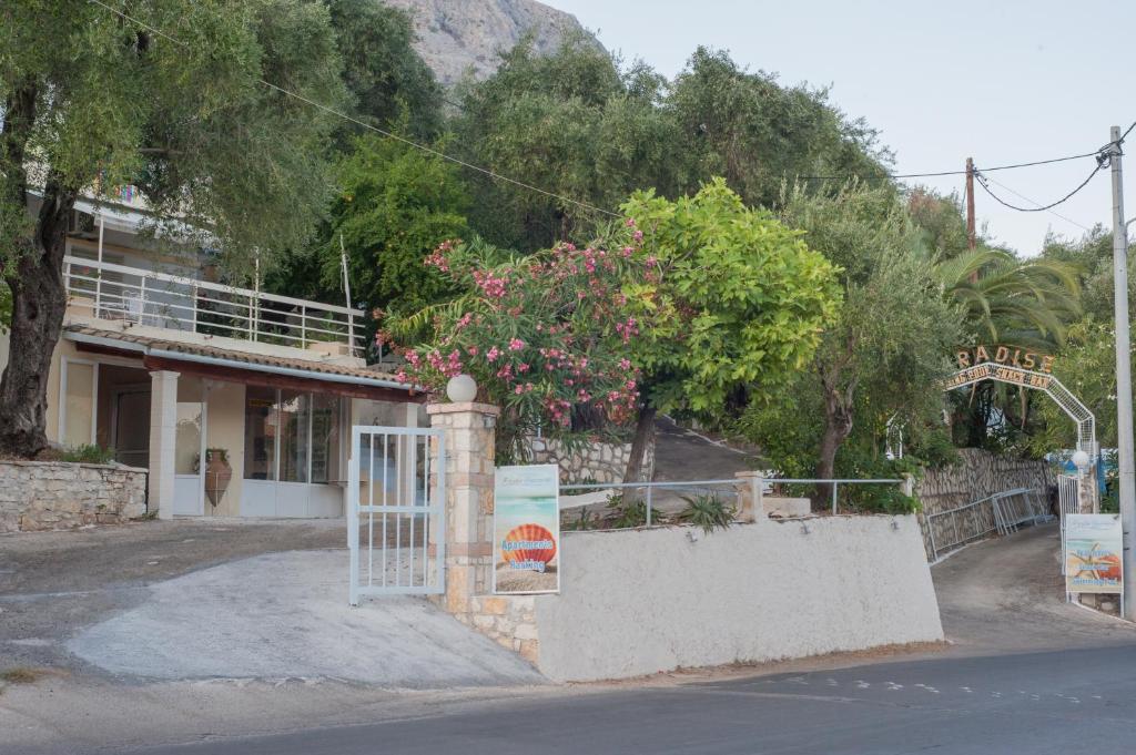 Hotel Paradise Apartments