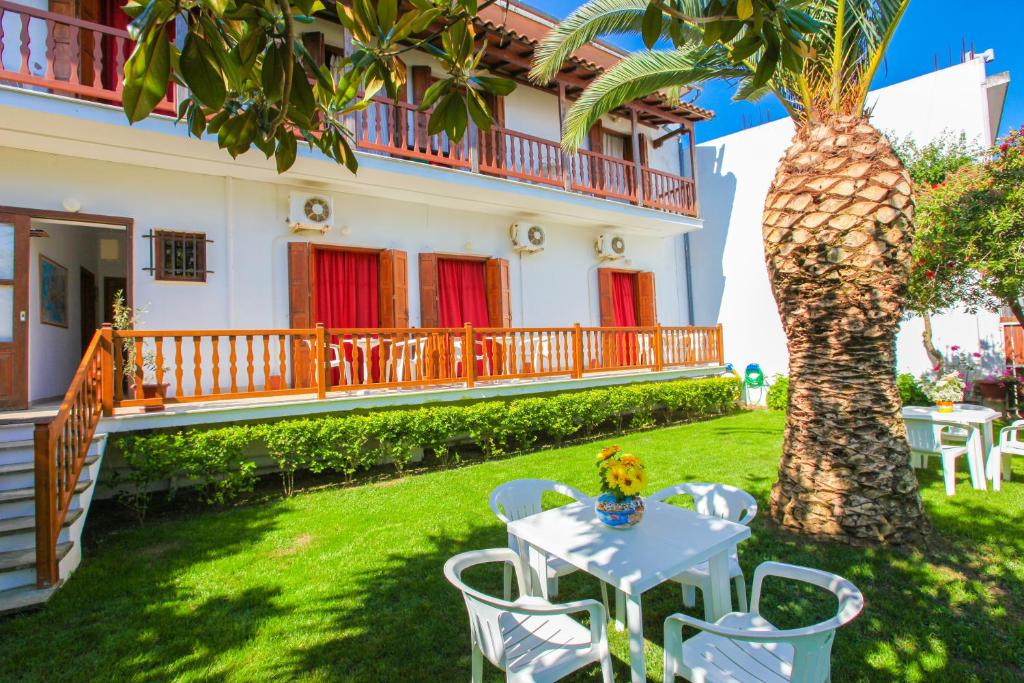 Hotel Skiathos House