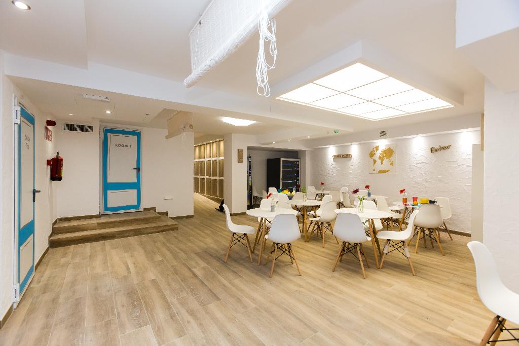 Y Hostel Albergue Juvenil