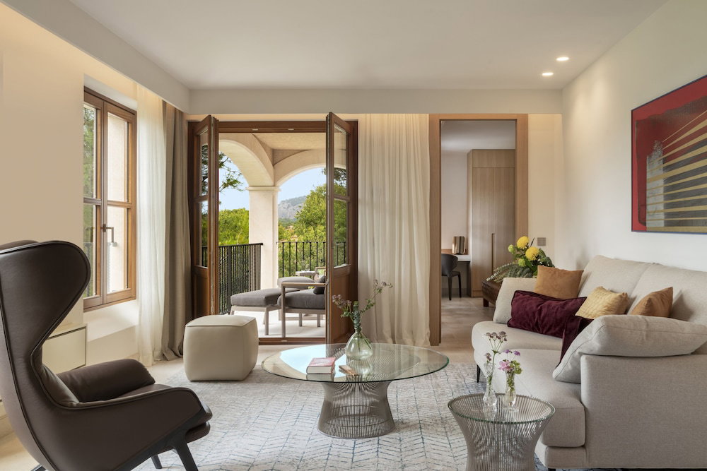 dal travel Castell Son Claret - The Leading Hotels Of The World